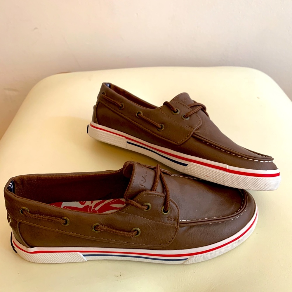 Nautica Boat Shoes Size 4